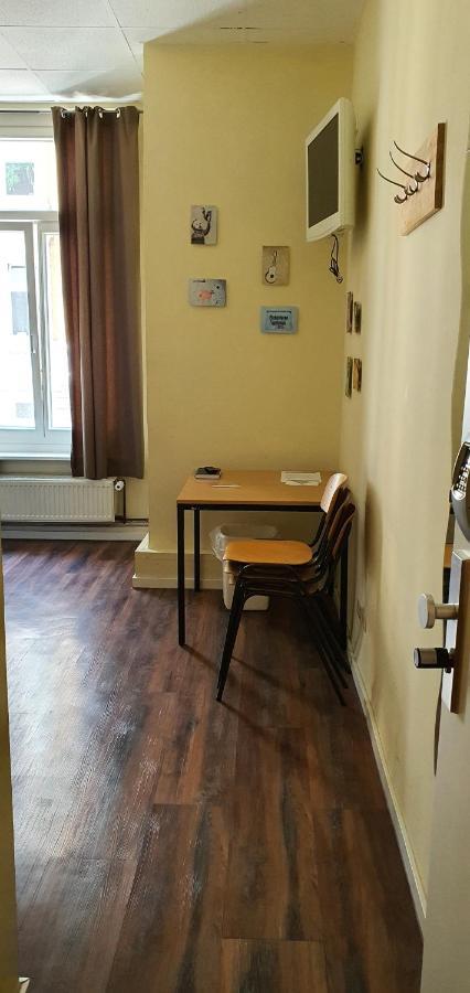 המבורג Buch-Ein-Bett Hostel מראה חיצוני תמונה