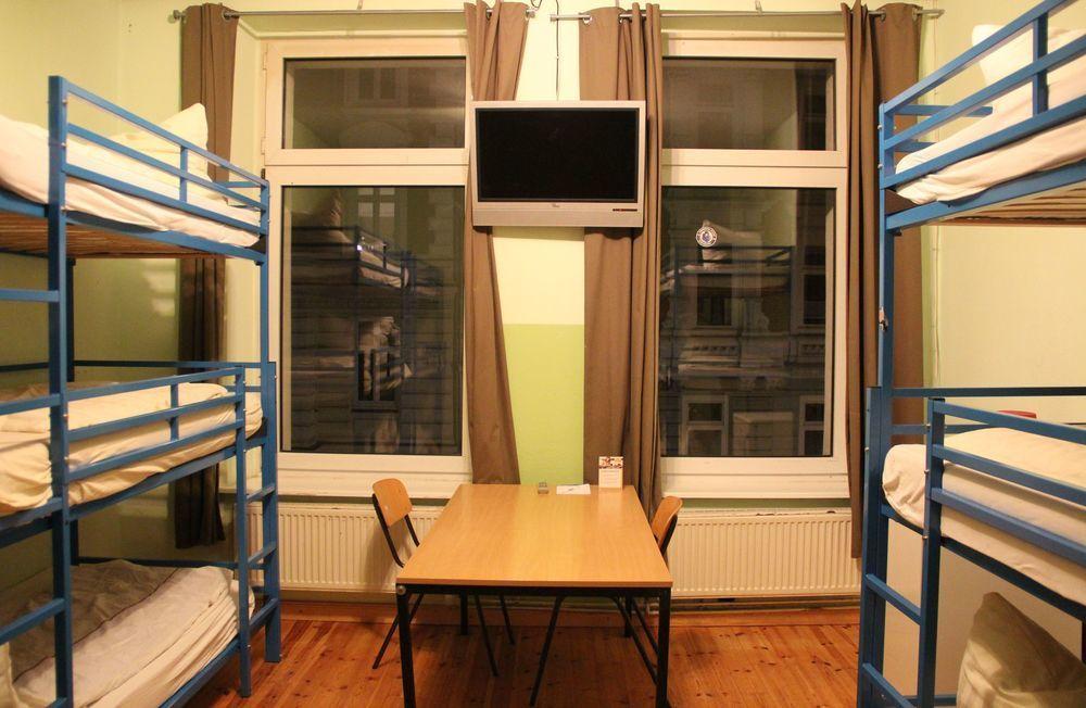 המבורג Buch-Ein-Bett Hostel מראה חיצוני תמונה