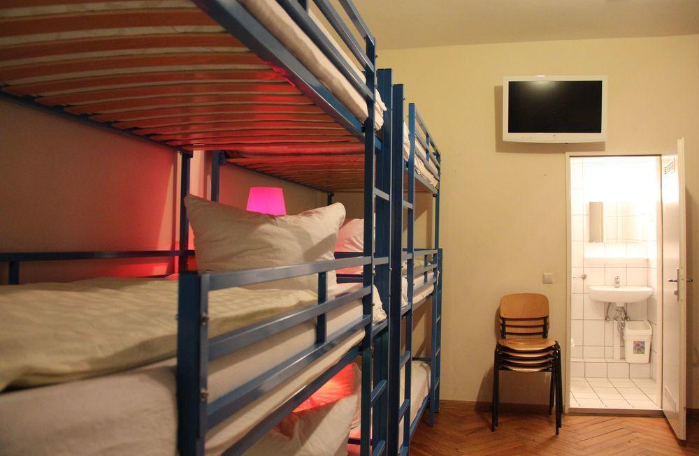 המבורג Buch-Ein-Bett Hostel מראה חיצוני תמונה