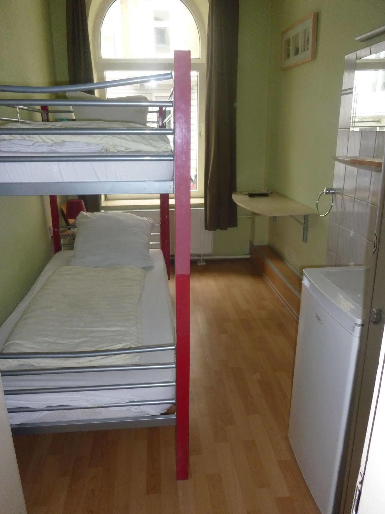 המבורג Buch-Ein-Bett Hostel מראה חיצוני תמונה