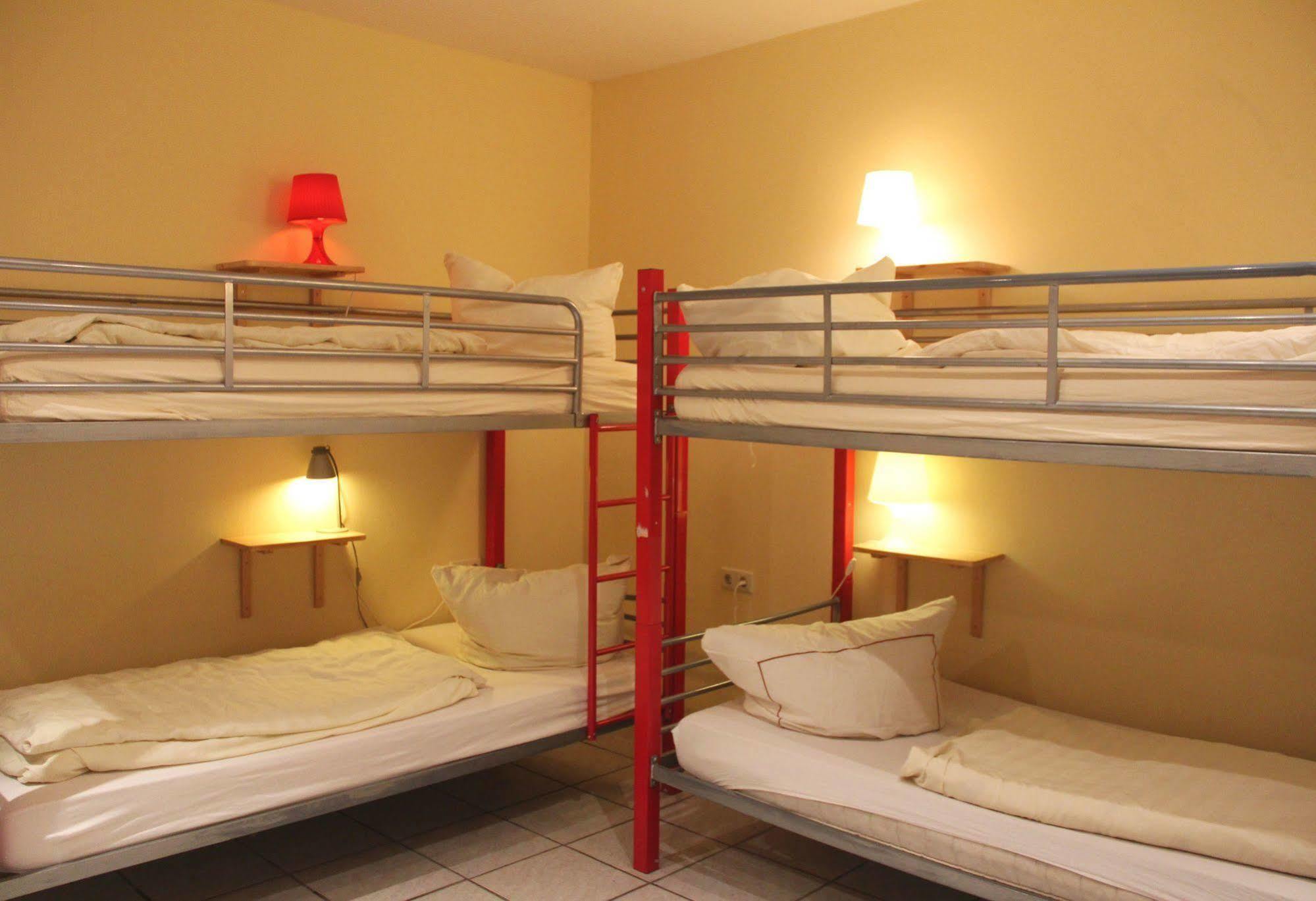 המבורג Buch-Ein-Bett Hostel מראה חיצוני תמונה