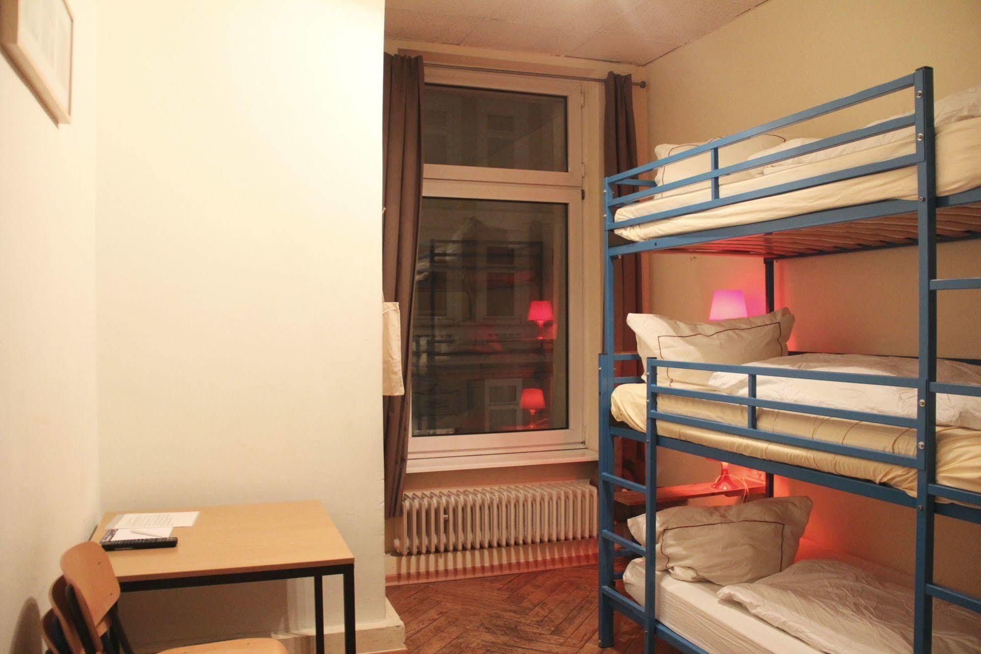 המבורג Buch-Ein-Bett Hostel מראה חיצוני תמונה