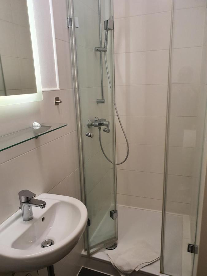 המבורג Buch-Ein-Bett Hostel מראה חיצוני תמונה